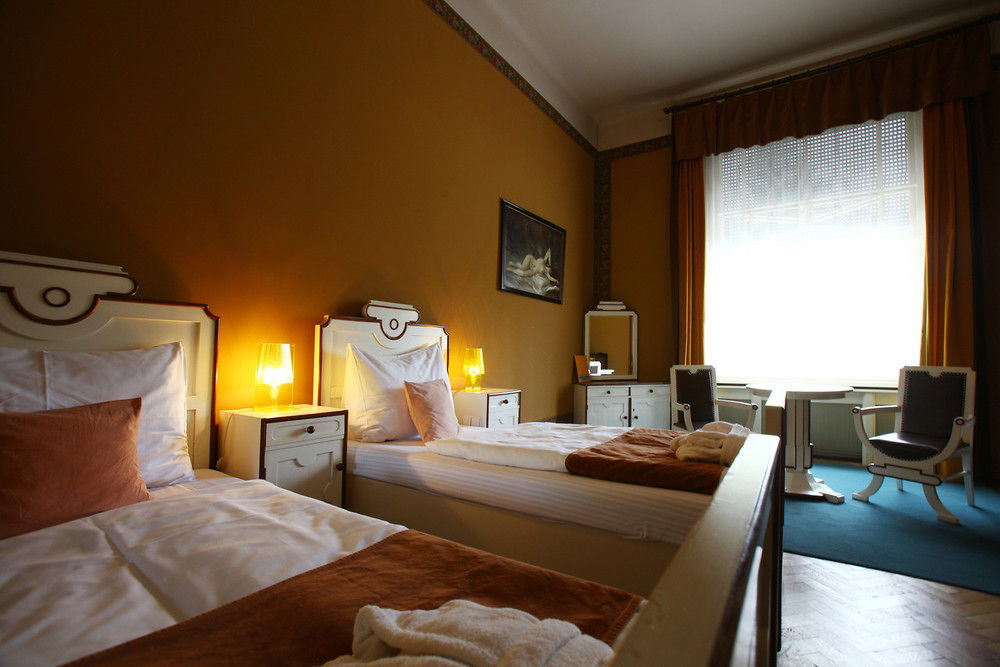Chateau Kotera Ratboř Kültér fotó