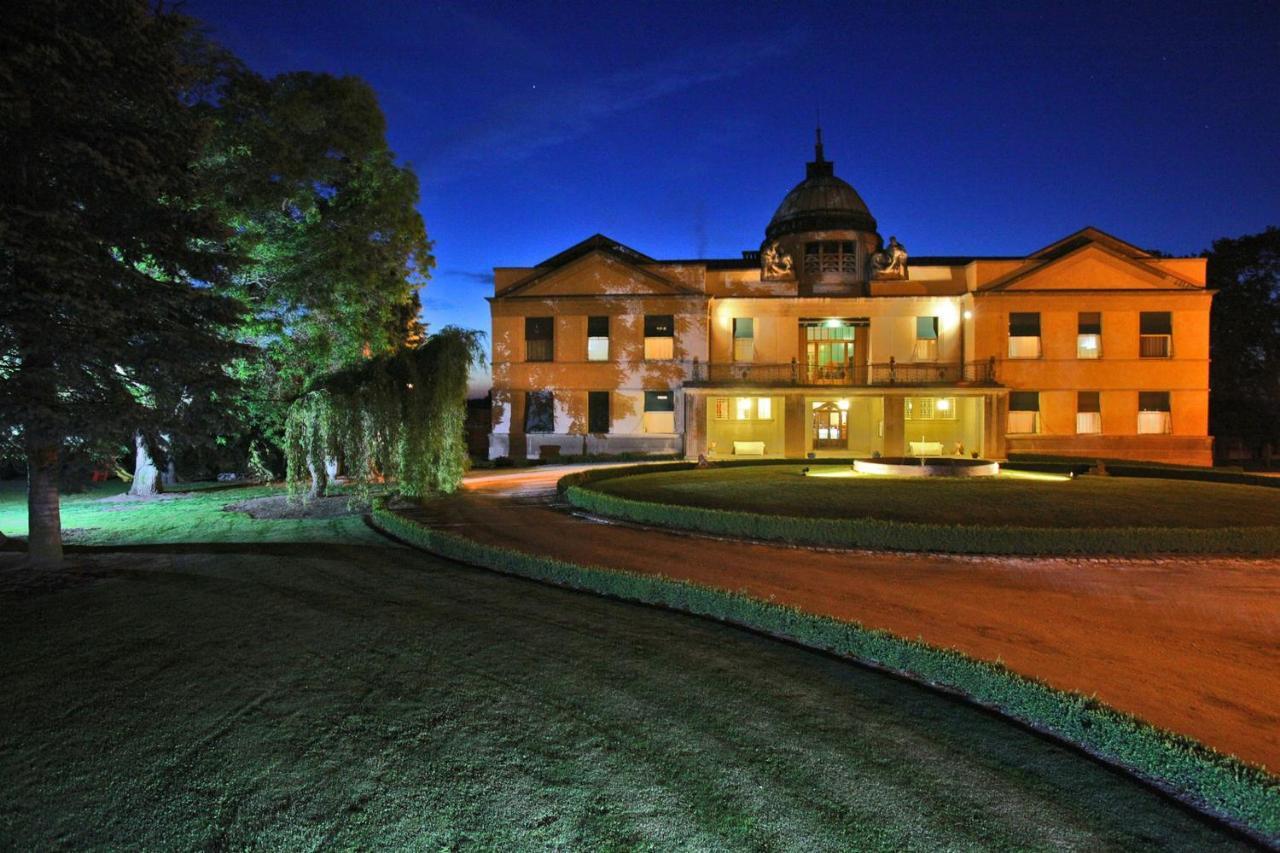 Chateau Kotera Ratboř Kültér fotó